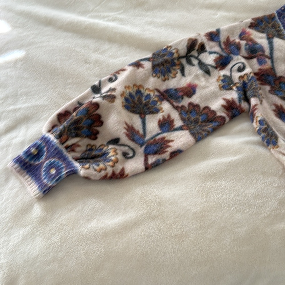 Farm Rio sweater - Picture 6 of 8